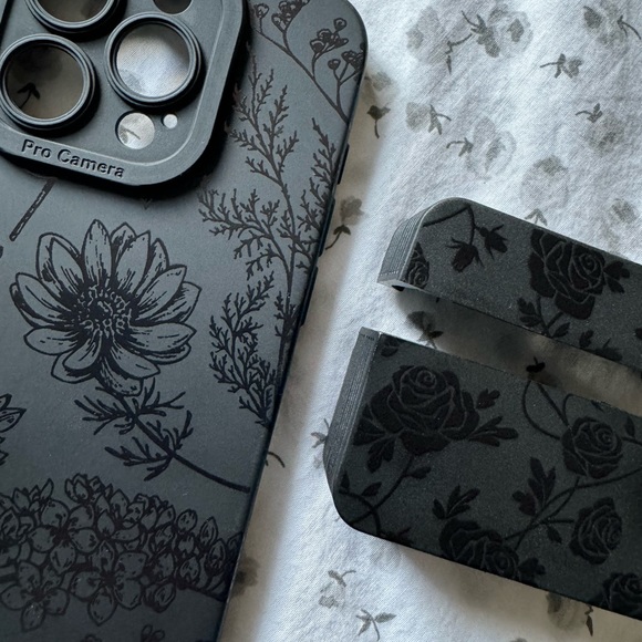 iphone 15 Pro + Airpod Pro 2 Matching Case - Picture 2 of 2